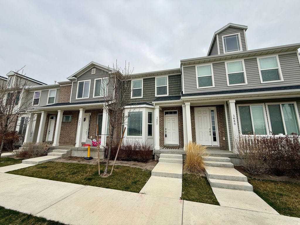 Photo of 1647 N WESTVIEW LN, Salem, UT 84653 (MLS # 2143615)