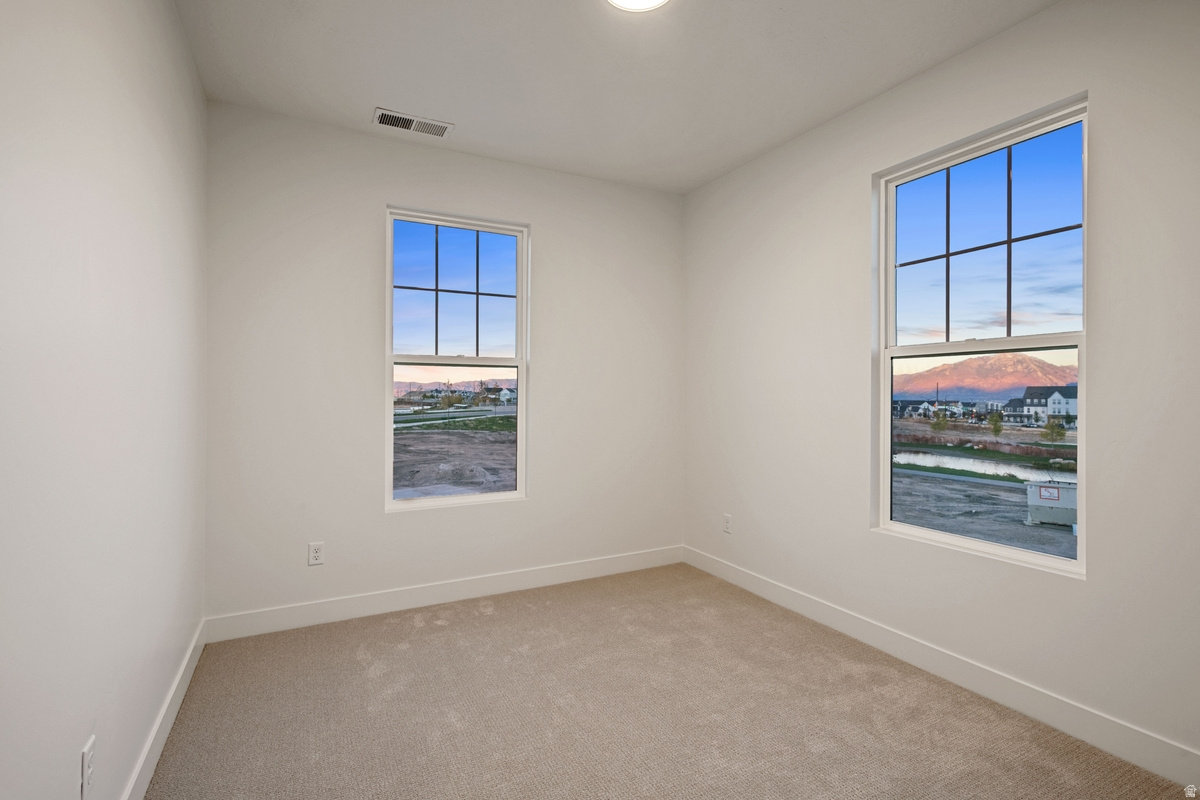 DAYBREAK - Residential