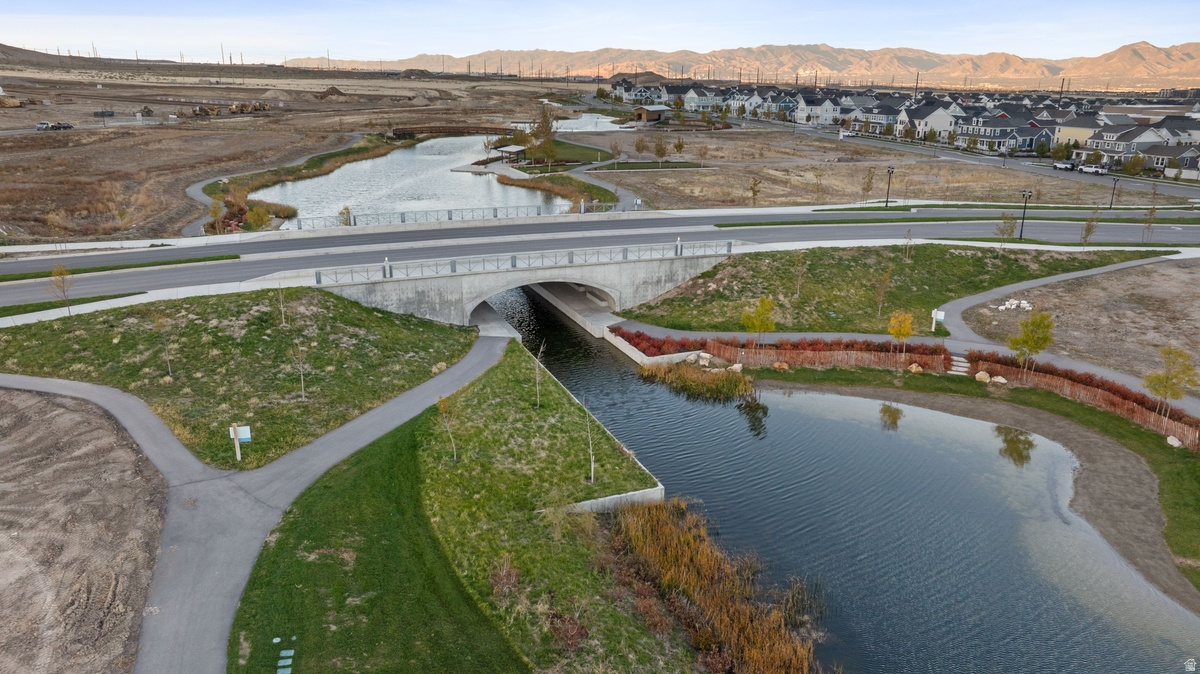 DAYBREAK - Residential