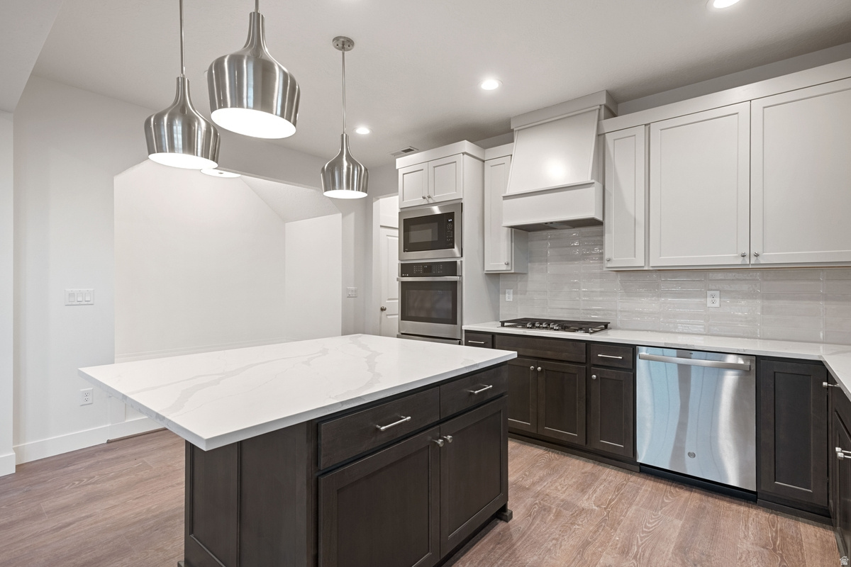 DAYBREAK - Residential