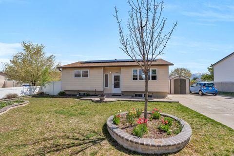 Photo of 5885 S MISTY WAY, Kearns, UT 84118 (MLS # 2149850)