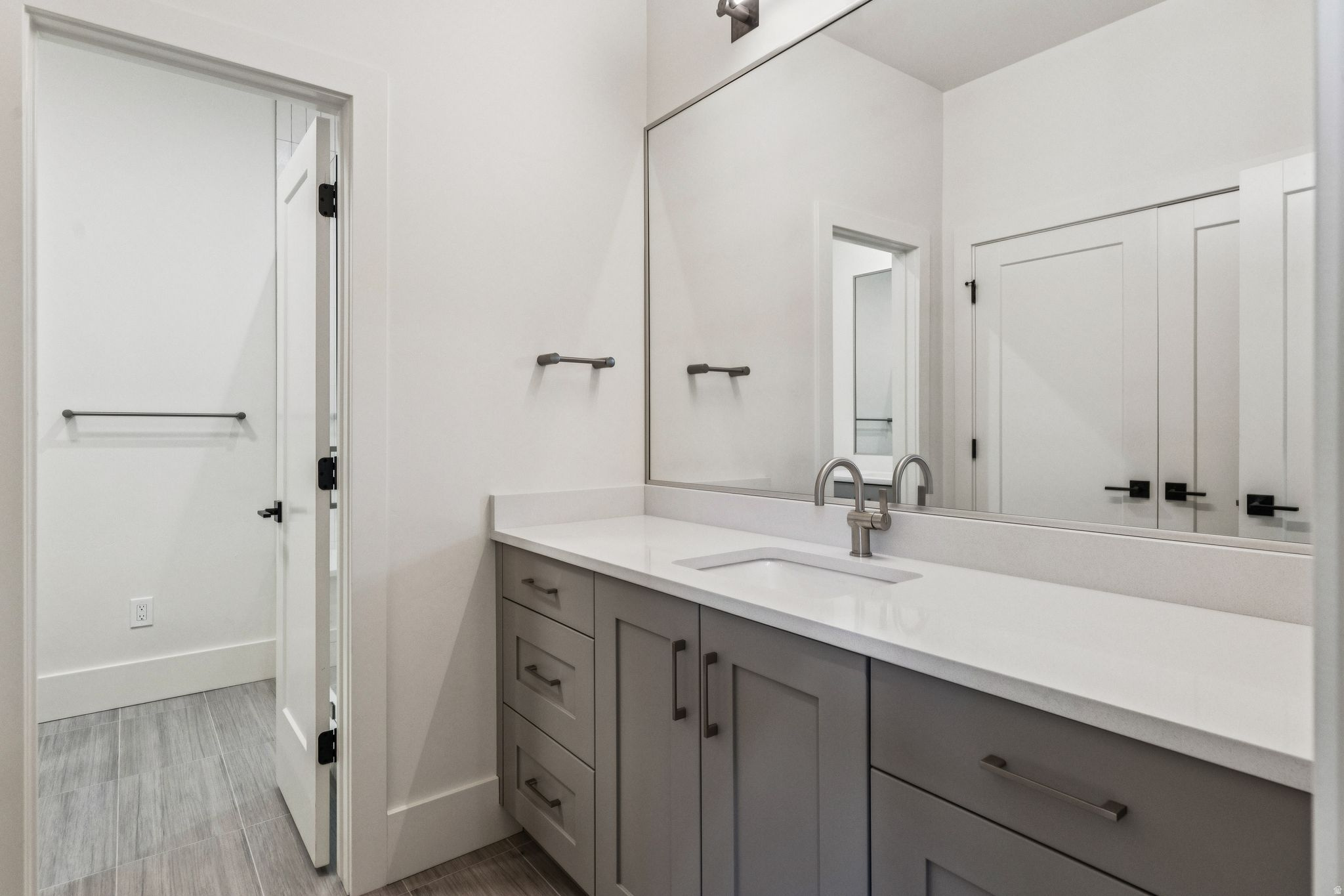 RED LEDGES - Residential