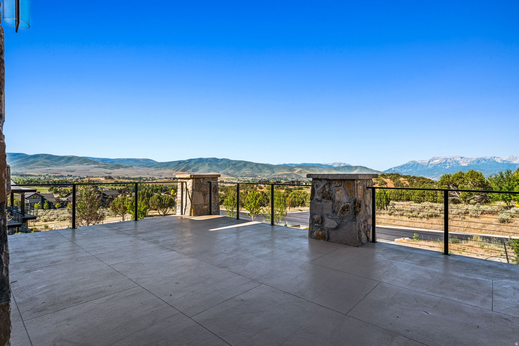 RED LEDGES - Residential