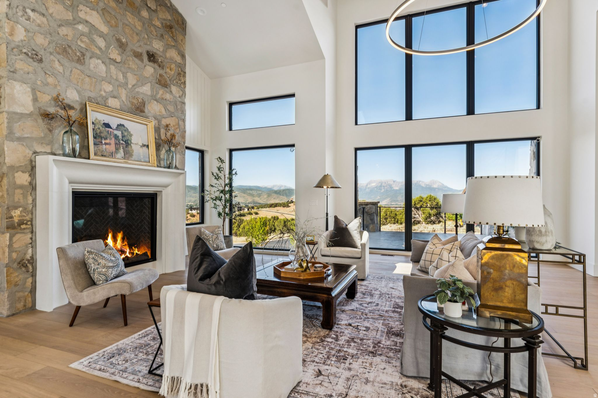 RED LEDGES - Residential