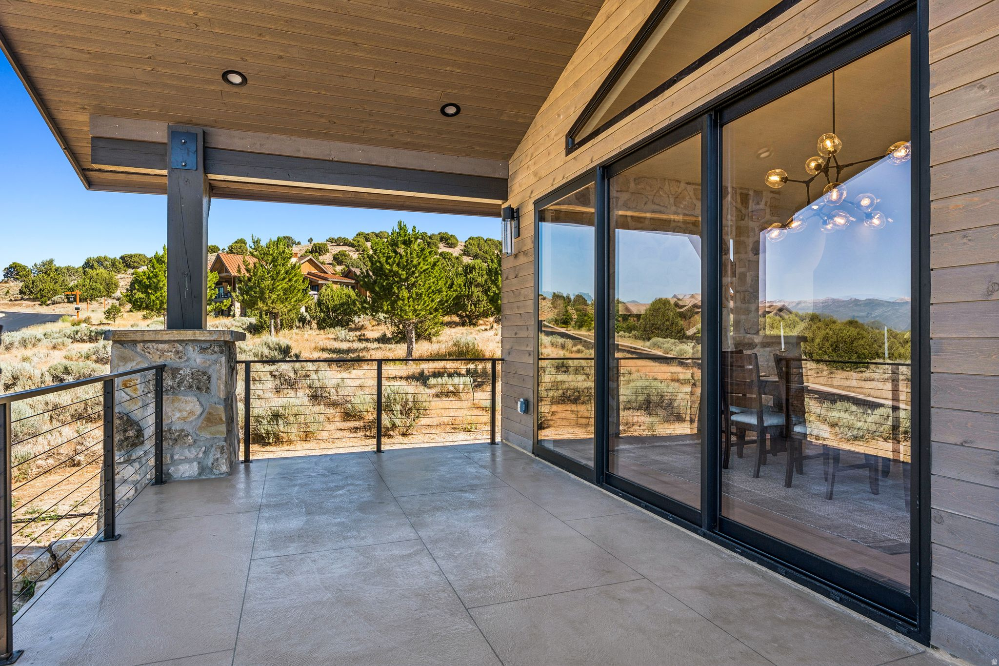 RED LEDGES - Residential