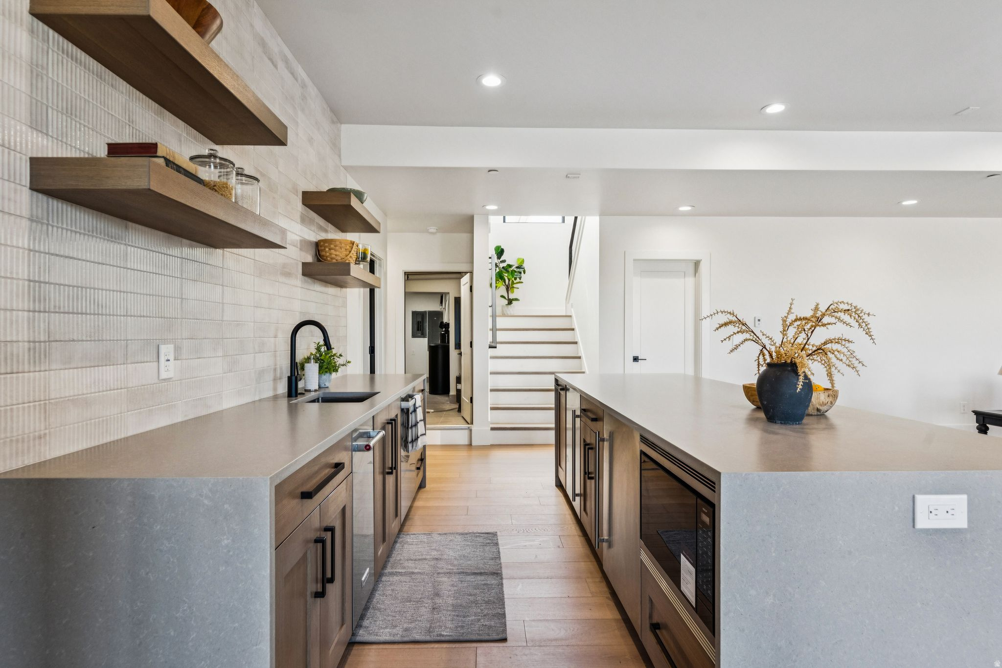 RED LEDGES - Residential