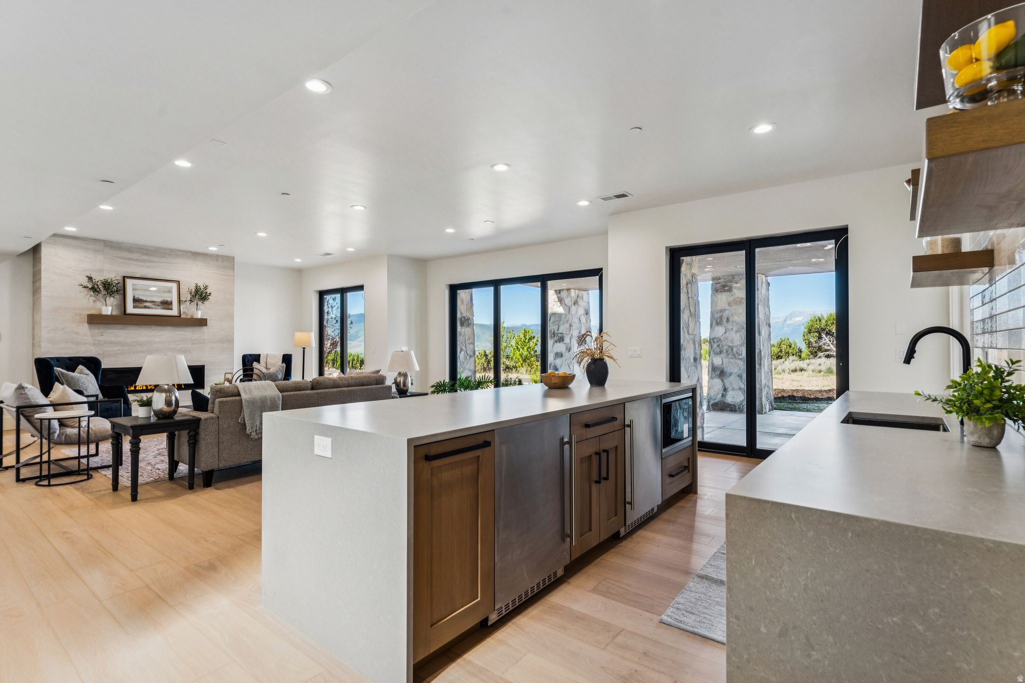 RED LEDGES - Residential