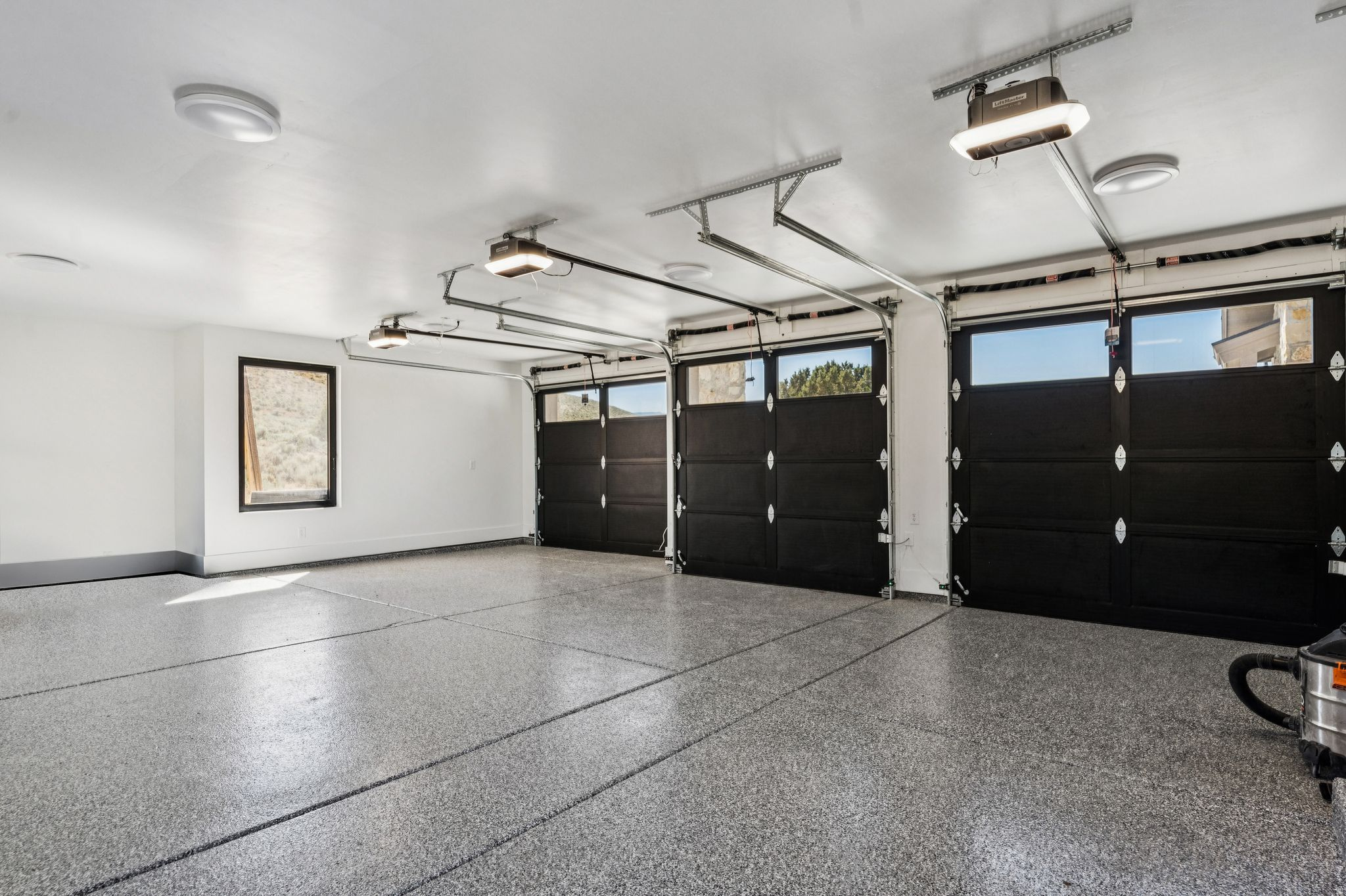 RED LEDGES - Residential