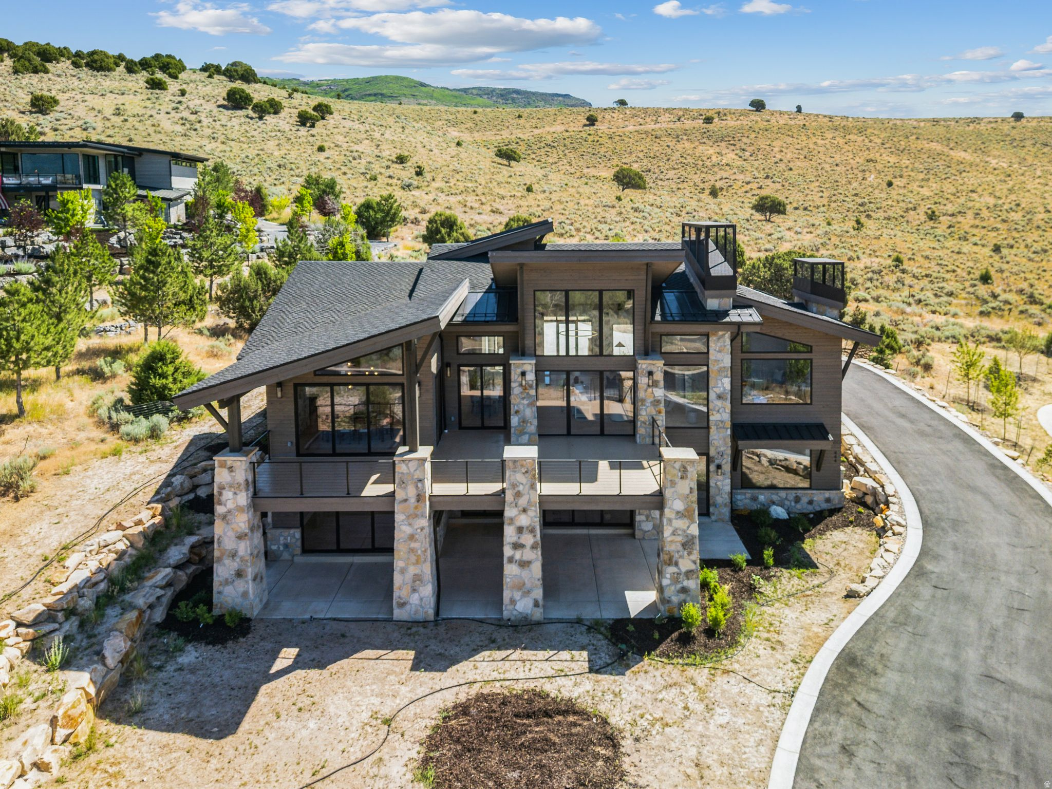 RED LEDGES - Residential