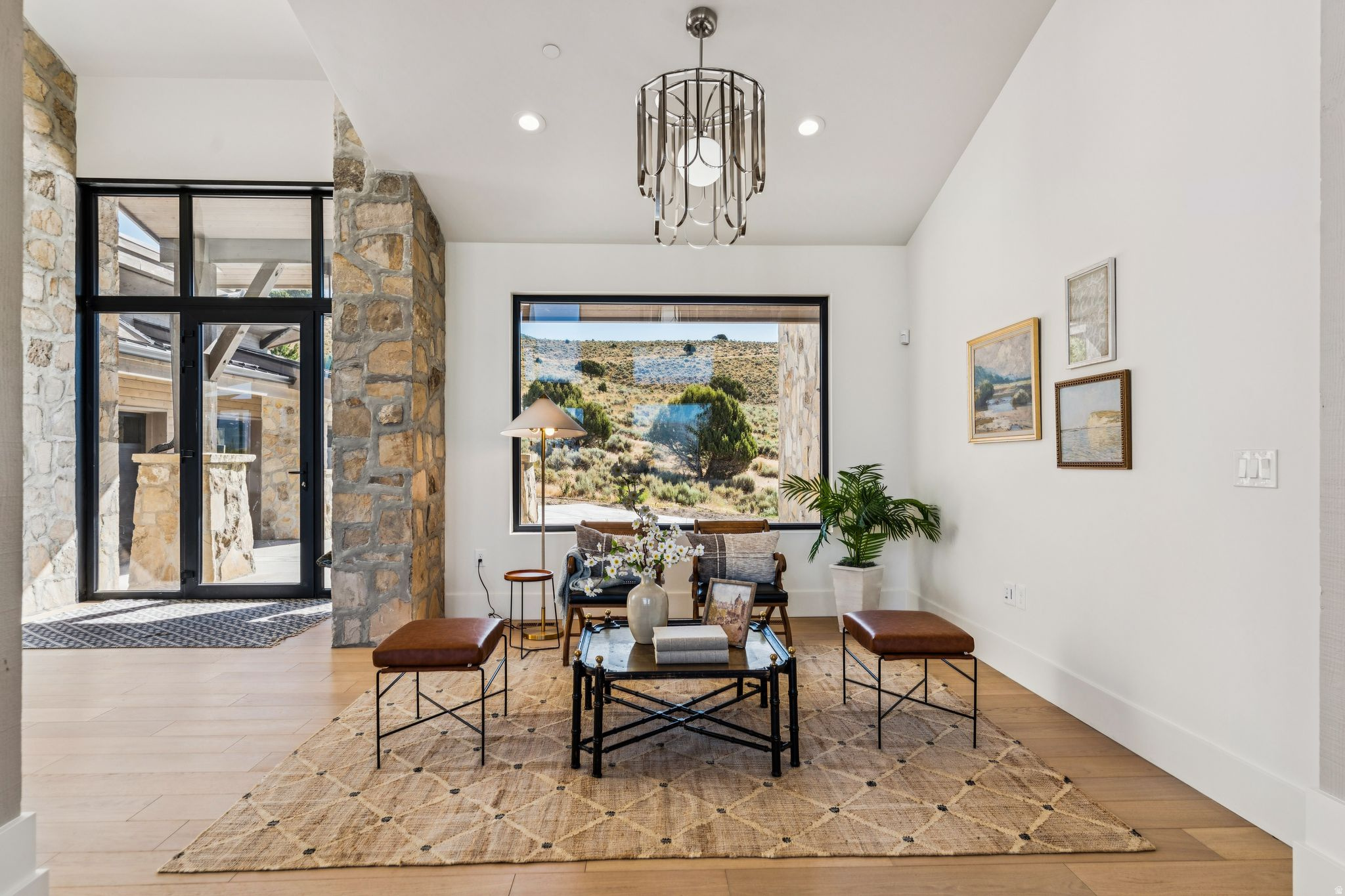 RED LEDGES - Residential