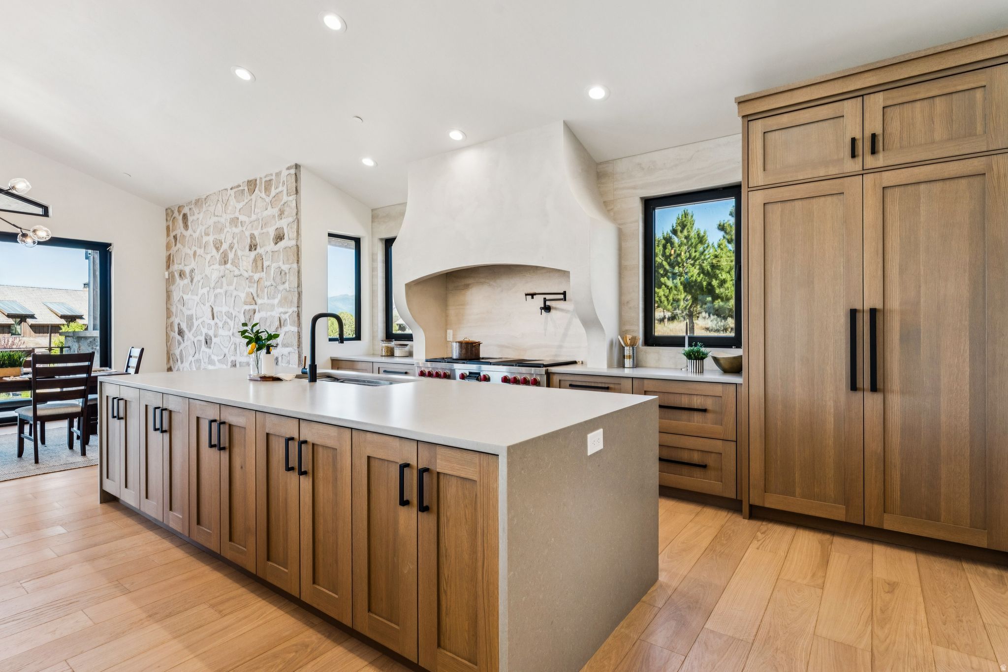 RED LEDGES - Residential