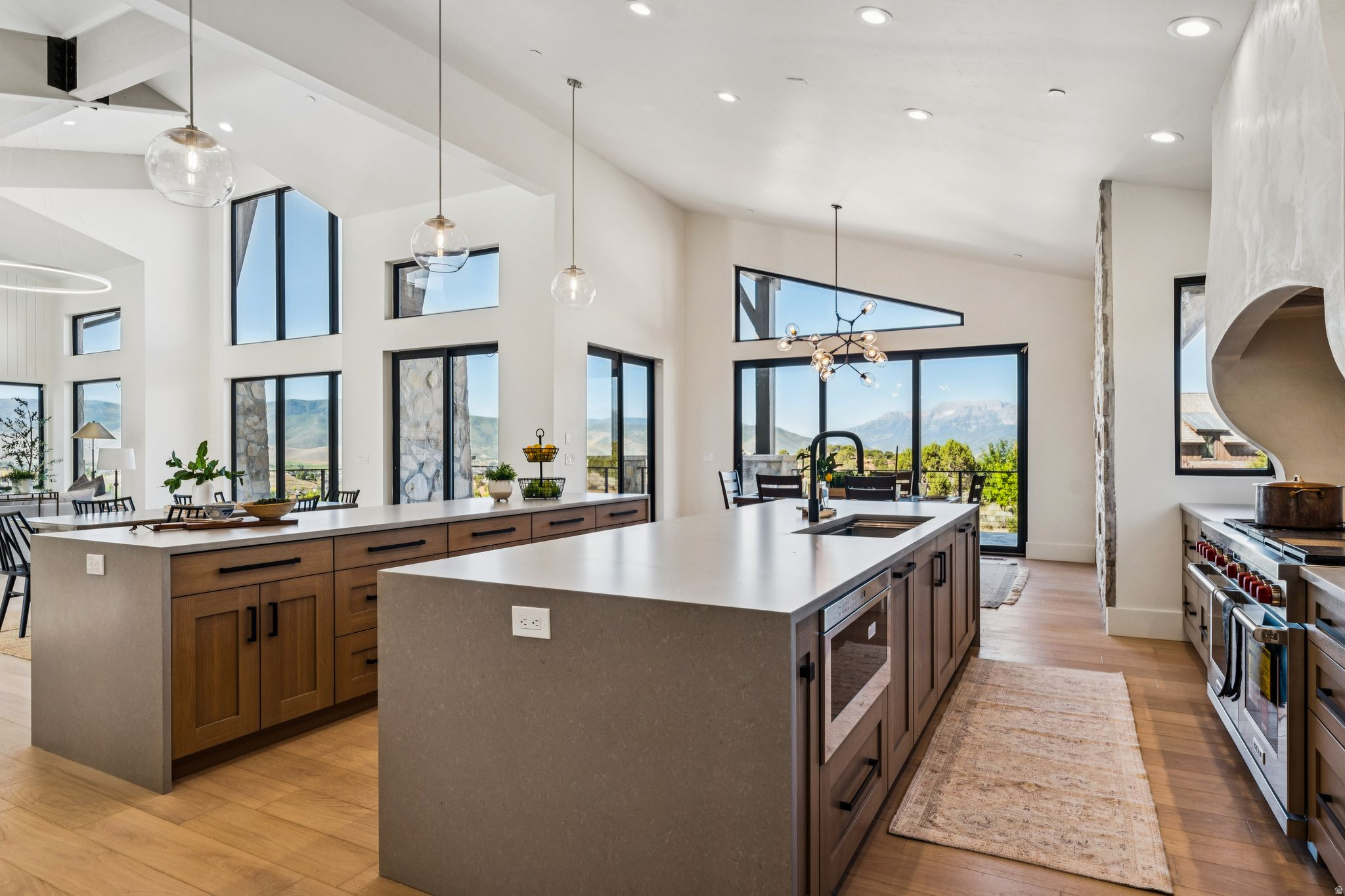 RED LEDGES - Residential