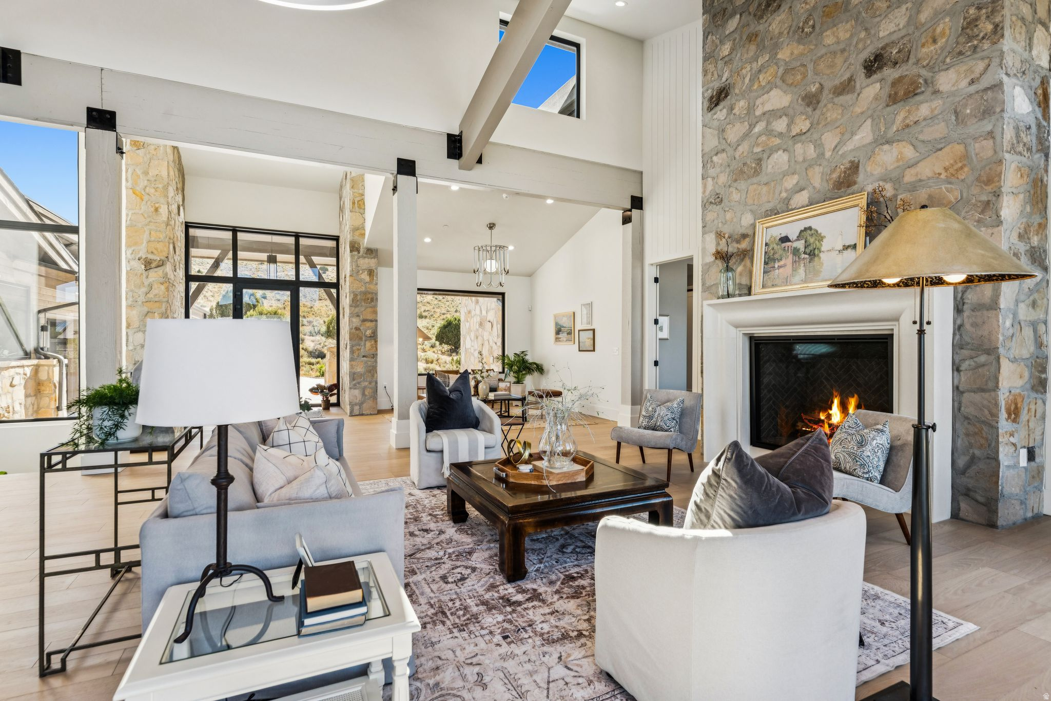 RED LEDGES - Residential