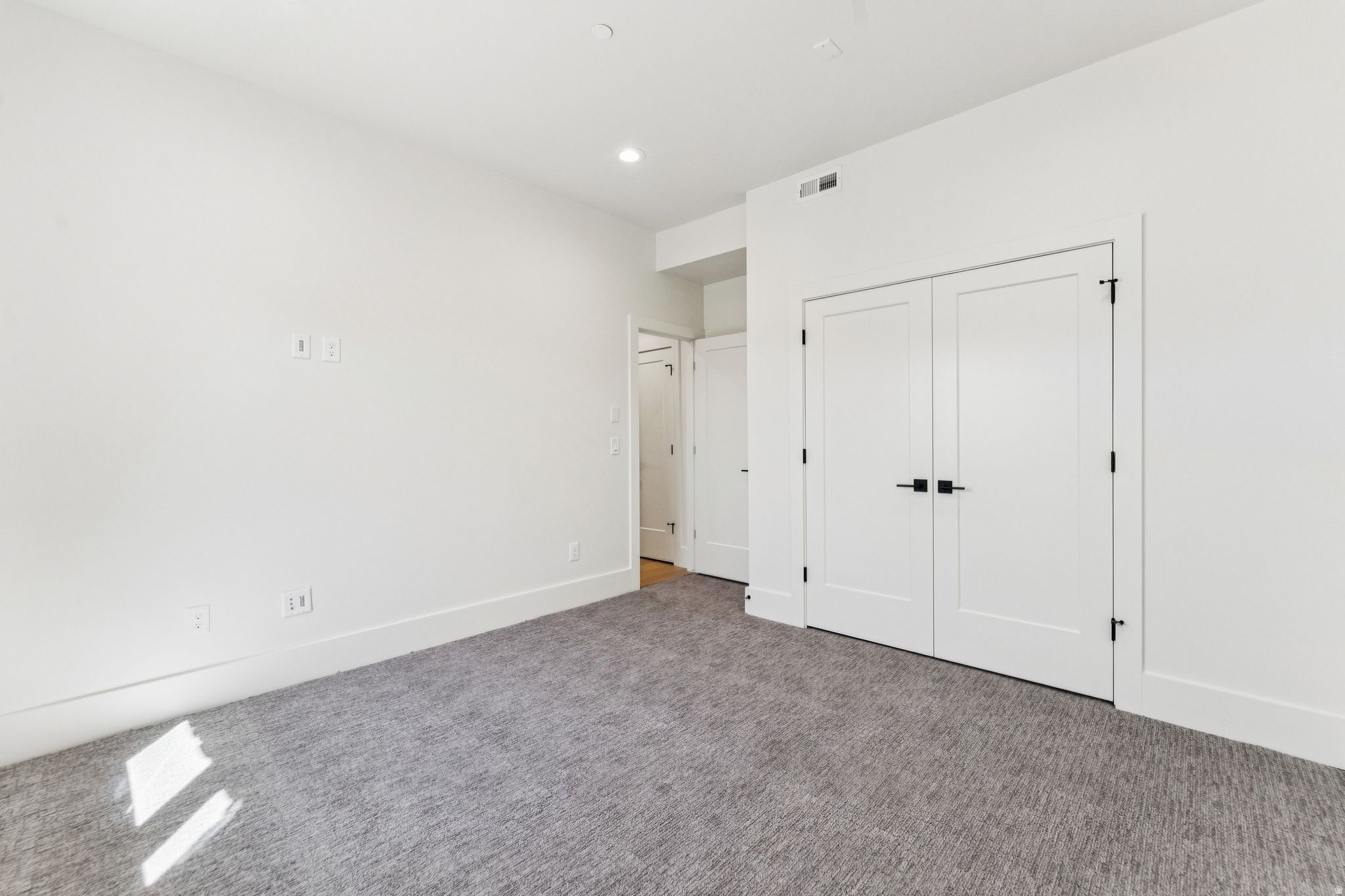 RED LEDGES - Residential