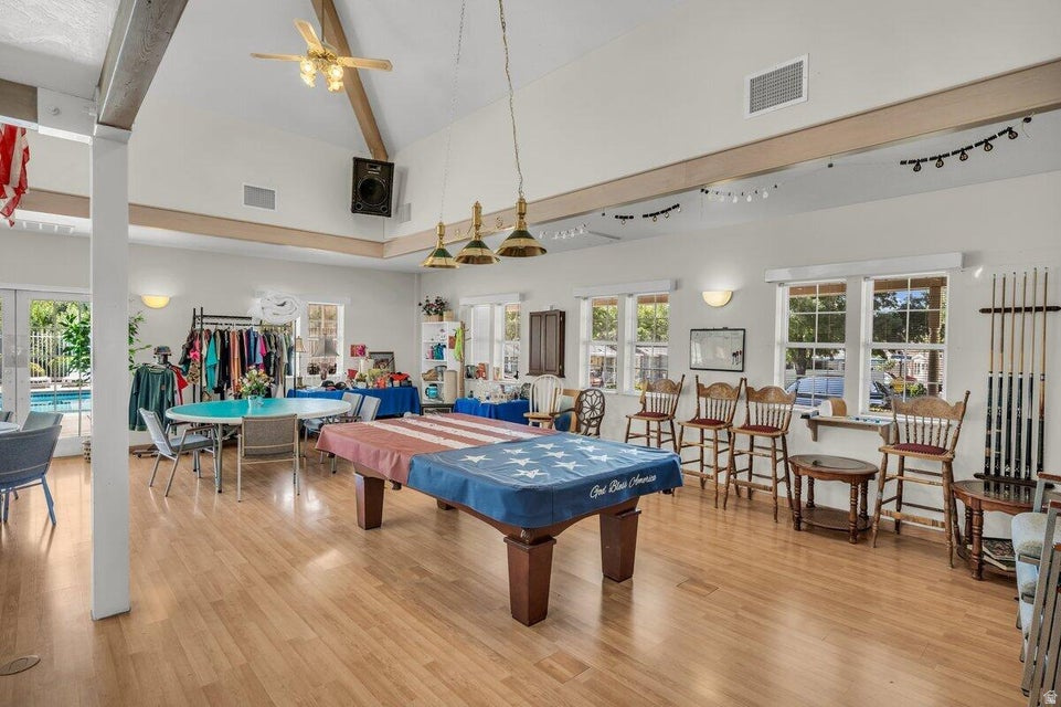 HARRISBURG LAKESIDE EST 2 - Residential