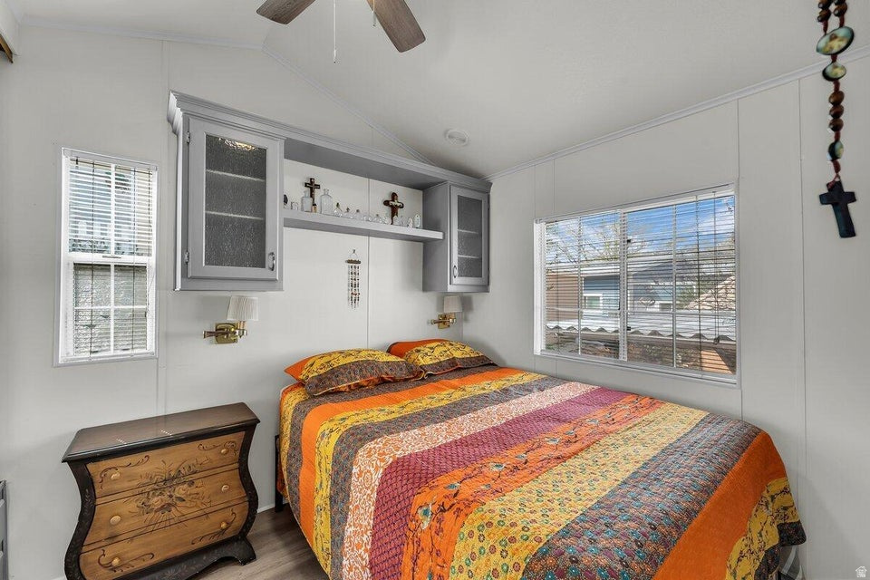 HARRISBURG LAKESIDE EST 2 - Residential