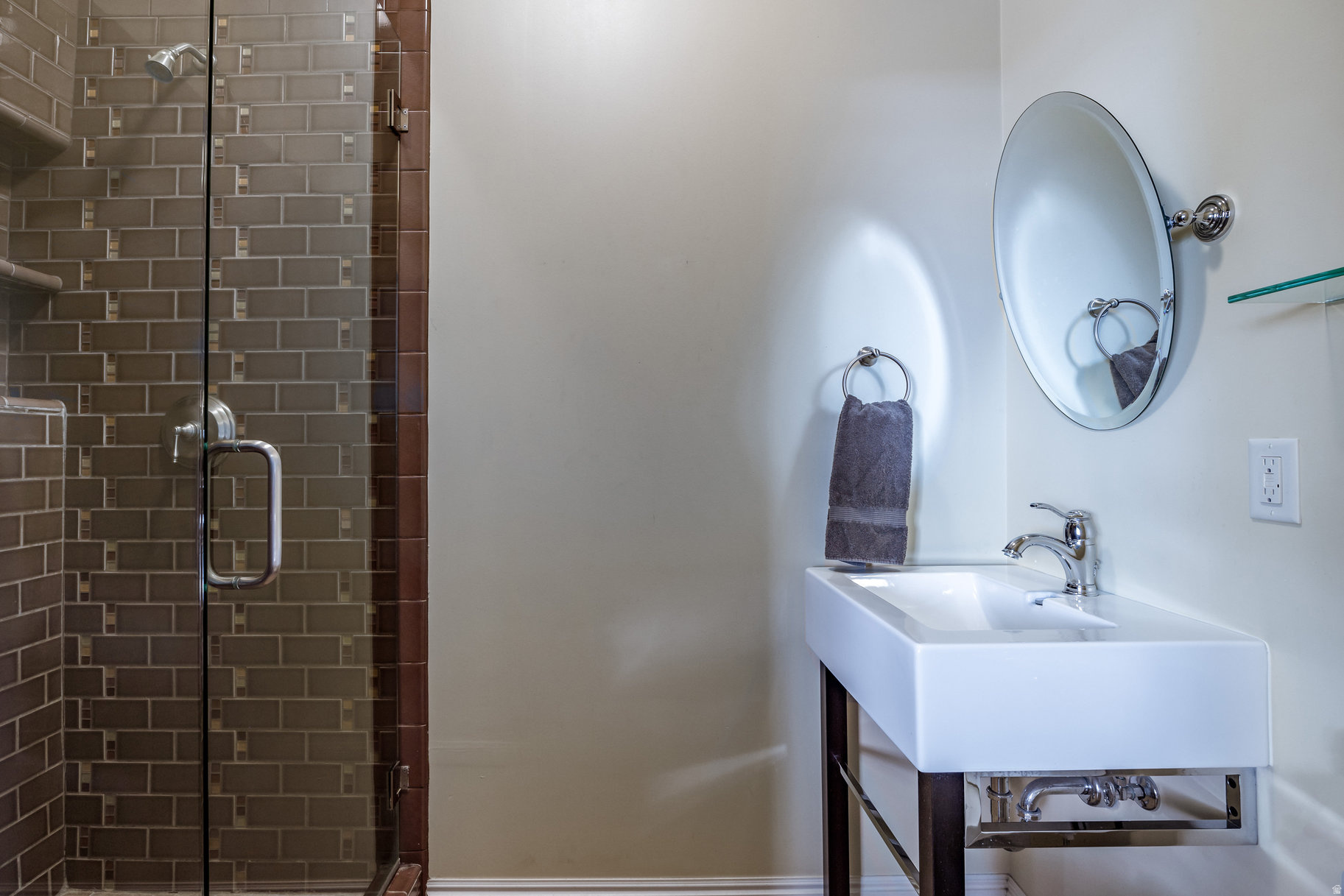 POPPERTON PLACE - Residential