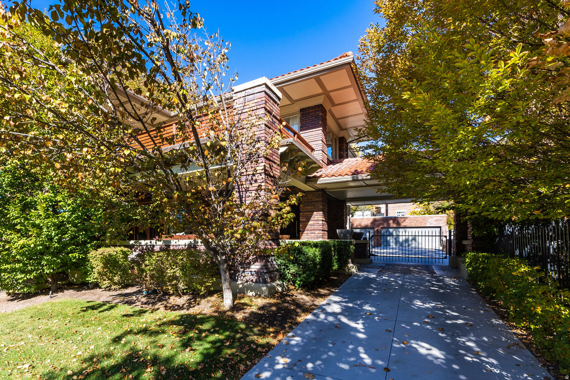 POPPERTON PLACE - Residential