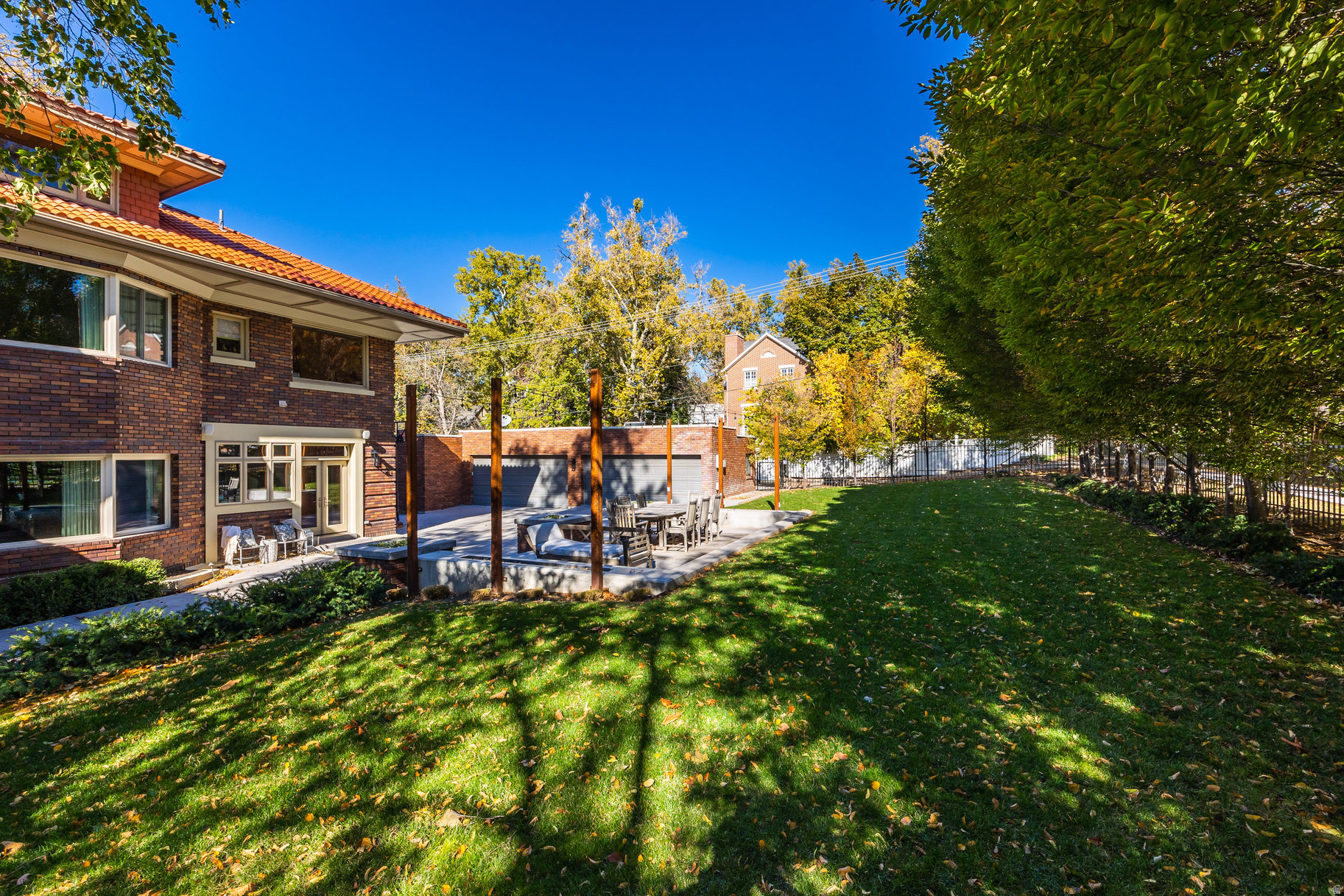 POPPERTON PLACE - Residential