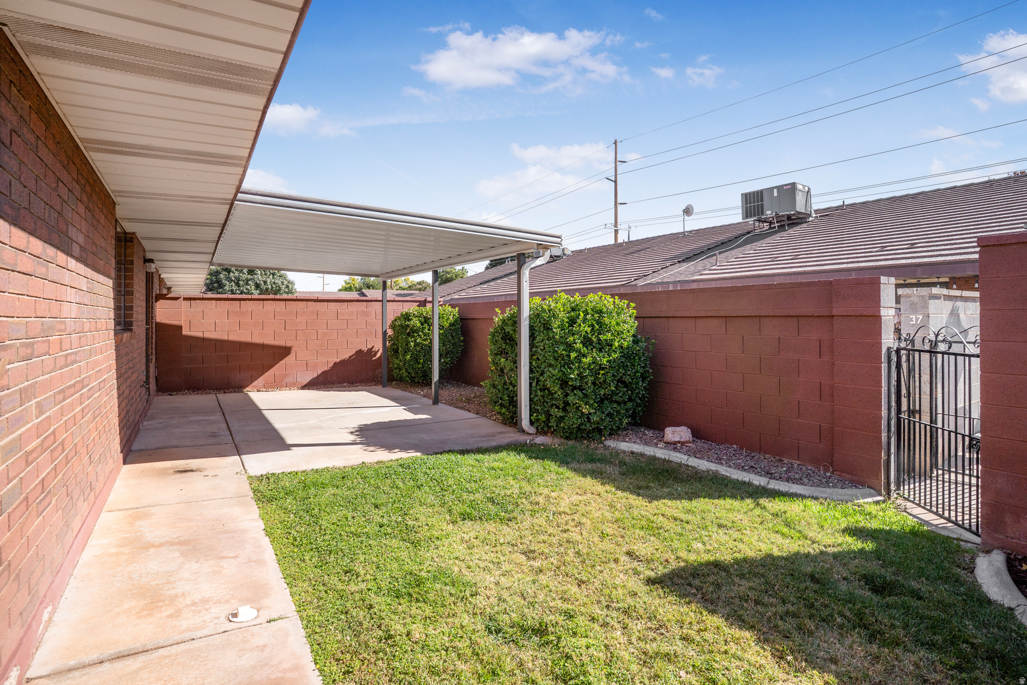 COTTONWOOD TH 4 - Residential