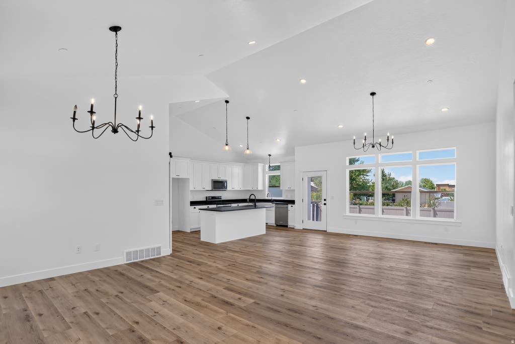 Photo of 1257 N 1350 E, Mapleton, UT 84664 (MLS # 2176551)