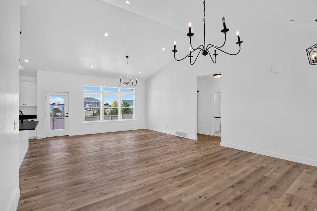 Photo of 1257 N 1350 E, Mapleton, UT 84664 (MLS # 2176551)