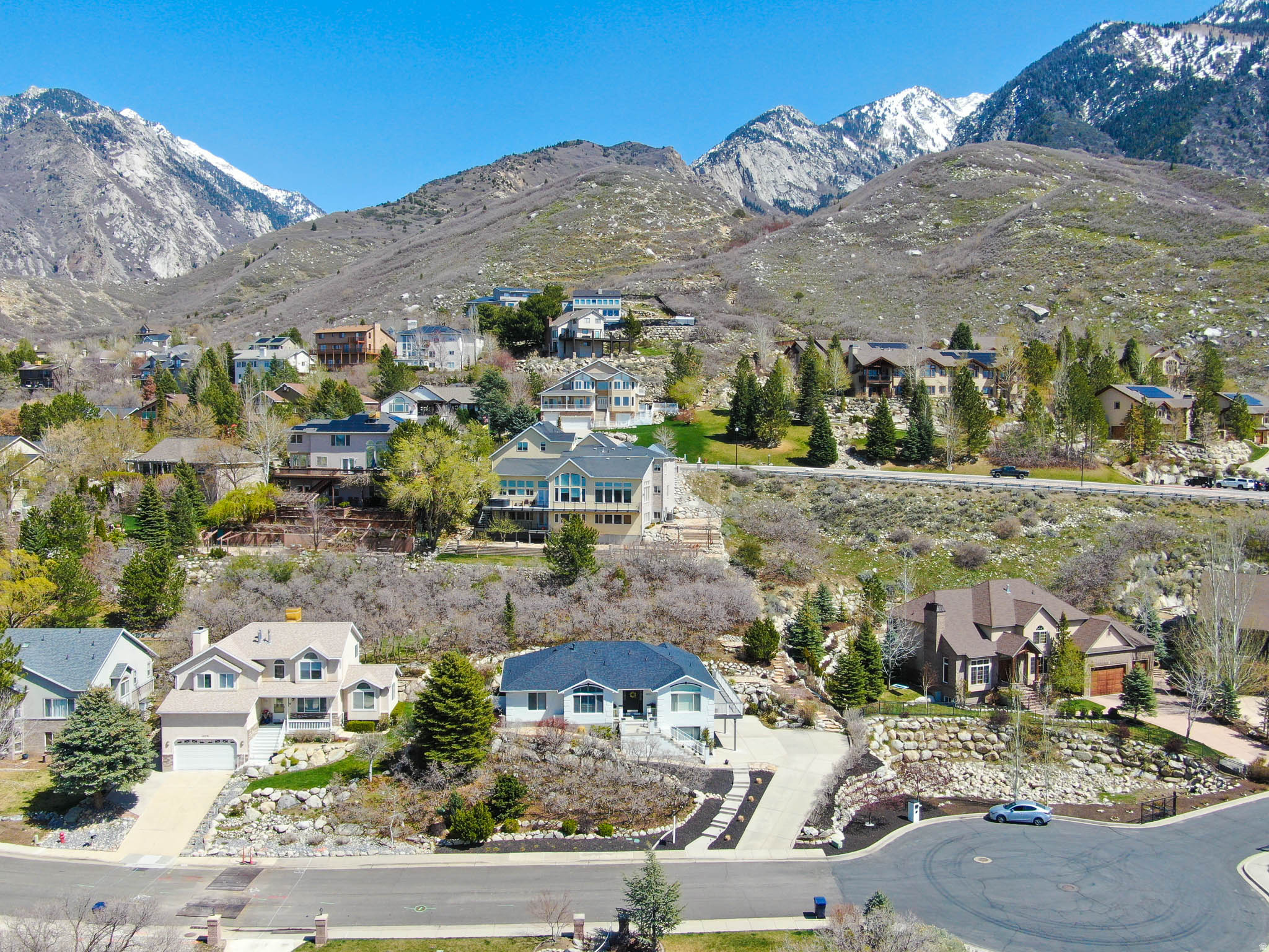 MAJESTIC CANYON - Residential