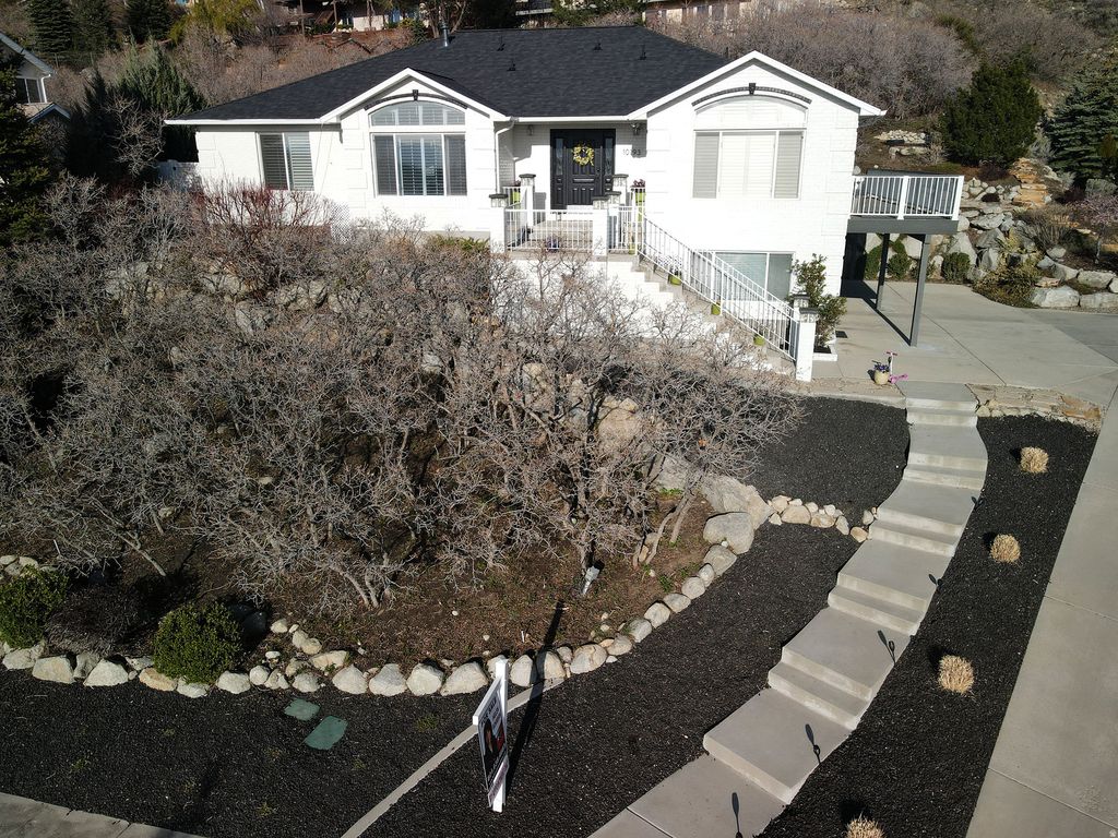 Photo of 10193 S MAJESTIC CANYON RD, Sandy, UT 84092 (MLS # 2156417)