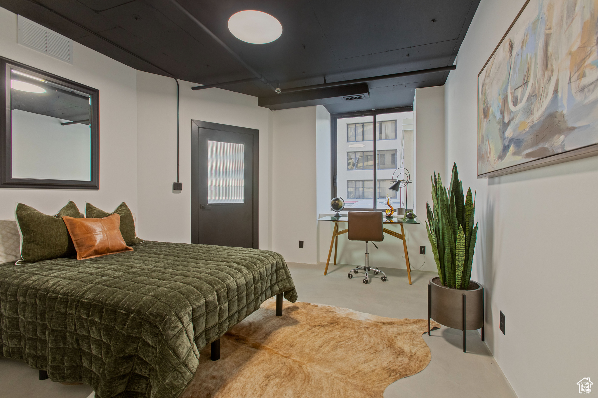 AMERICAN TOWERS CONDM - Residential