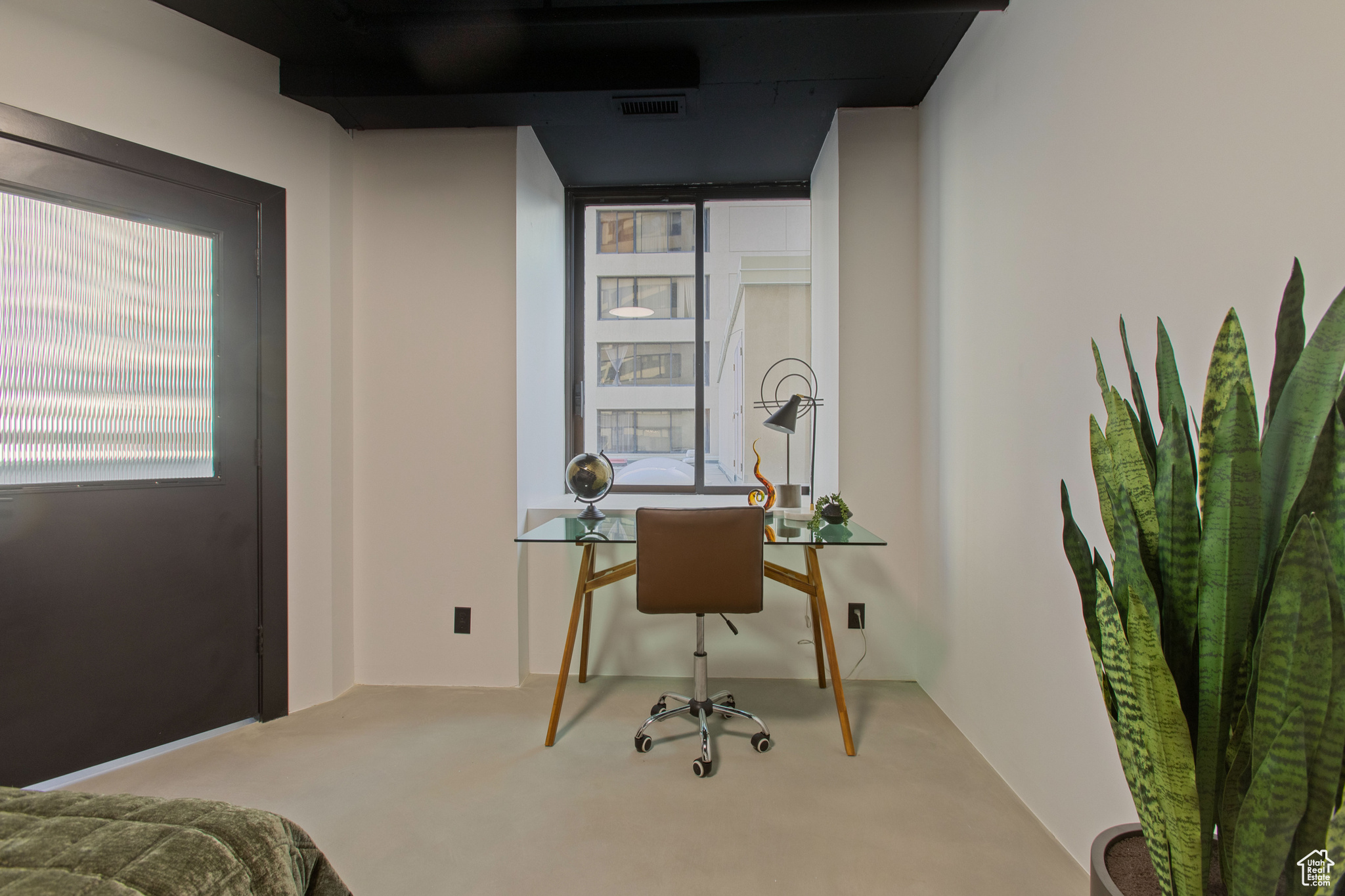 AMERICAN TOWERS CONDM - Residential