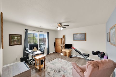 Tiny photo for 282 BEAUMONT DR, Kaysville, UT 84037 (MLS # 2145397)