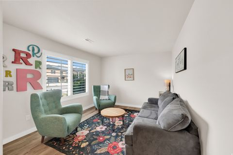 Tiny photo for 282 BEAUMONT DR, Kaysville, UT 84037 (MLS # 2145397)