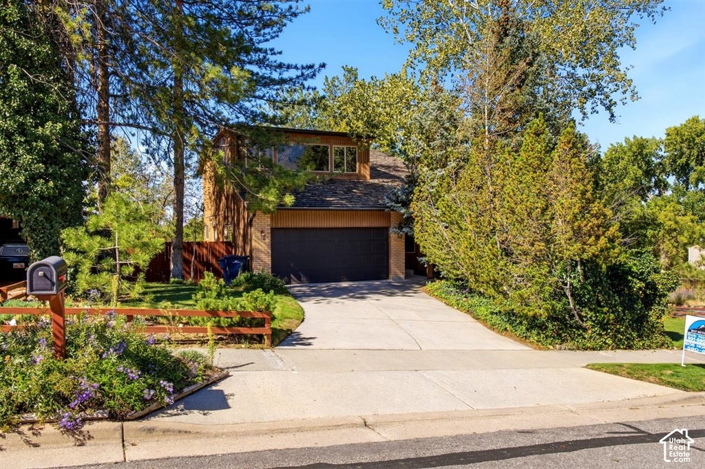 Photo of 9632 S EASTDELL DR, Sandy, UT 84092 (MLS # 2188600)