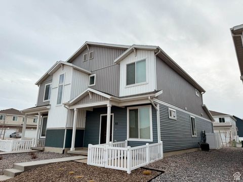 Photo of 104 N RIVERSIDE DR #113, Saratoga Springs, UT 84045 (MLS # 2117430)
