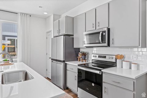 Tiny photo for 104 N RIVERSIDE DR #113, Saratoga Springs, UT 84045 (MLS # 2117430)