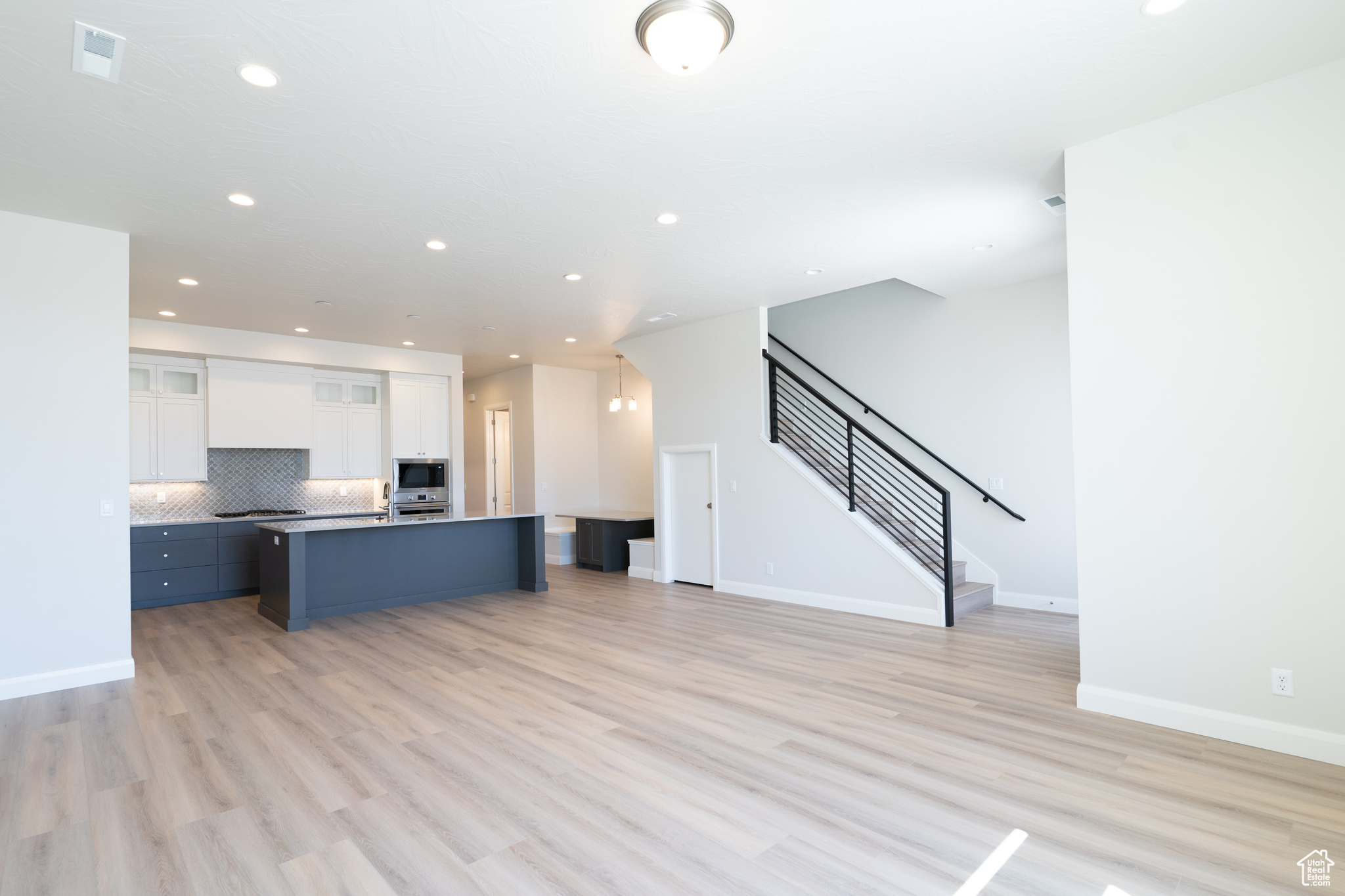 ATKINVILLE TOWNHOMES AT DESERT COLOR - Residential