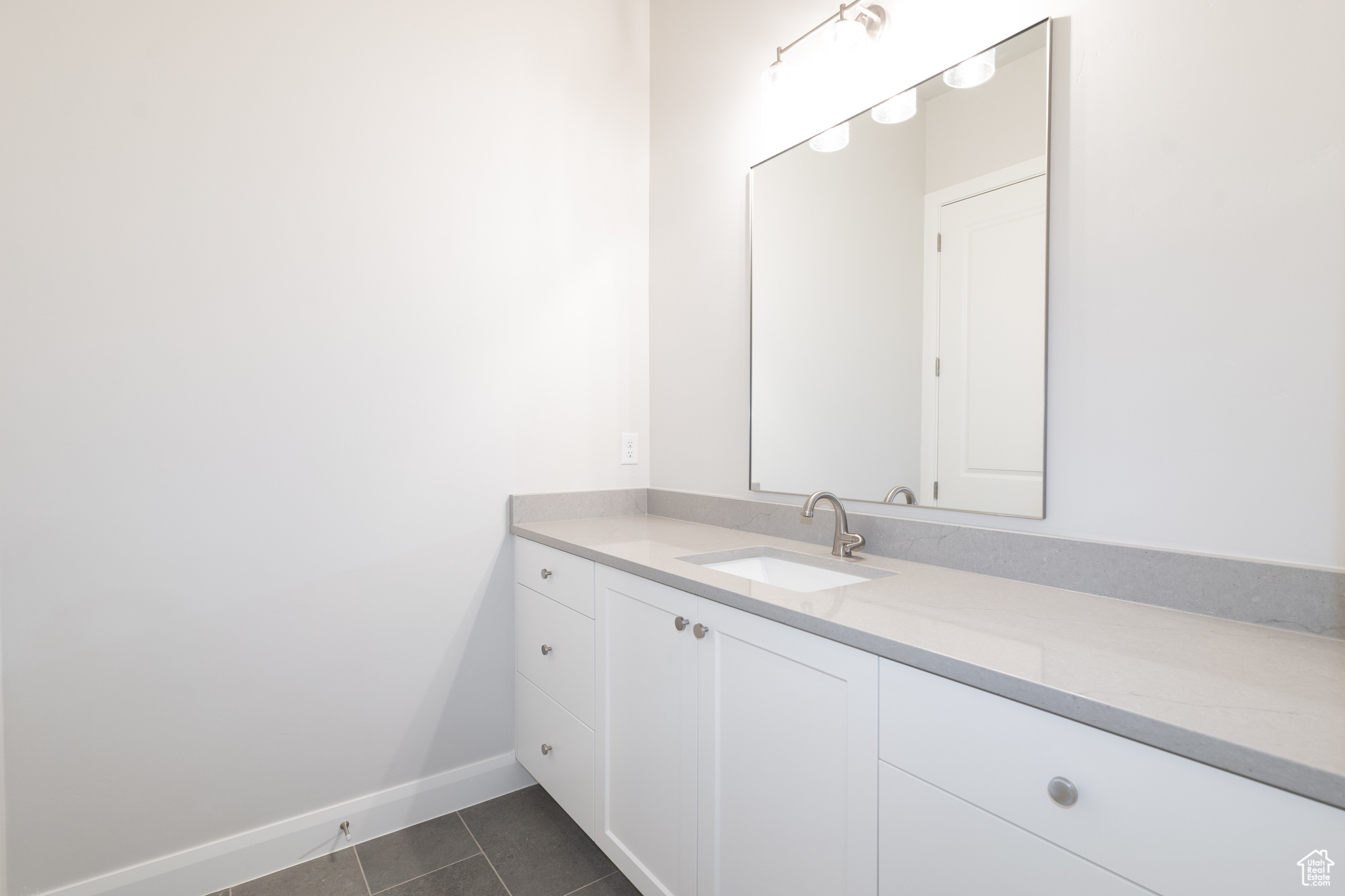 ATKINVILLE TOWNHOMES AT DESERT COLOR - Residential