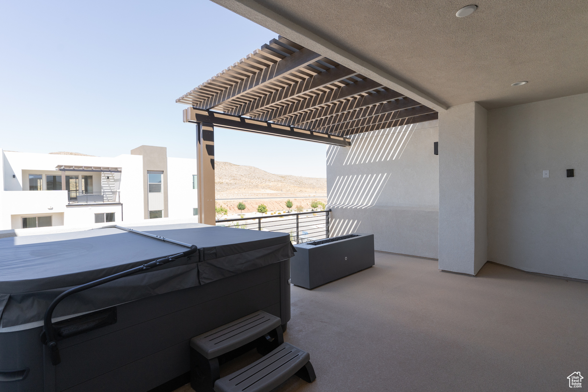 ATKINVILLE TOWNHOMES AT DESERT COLOR - Residential