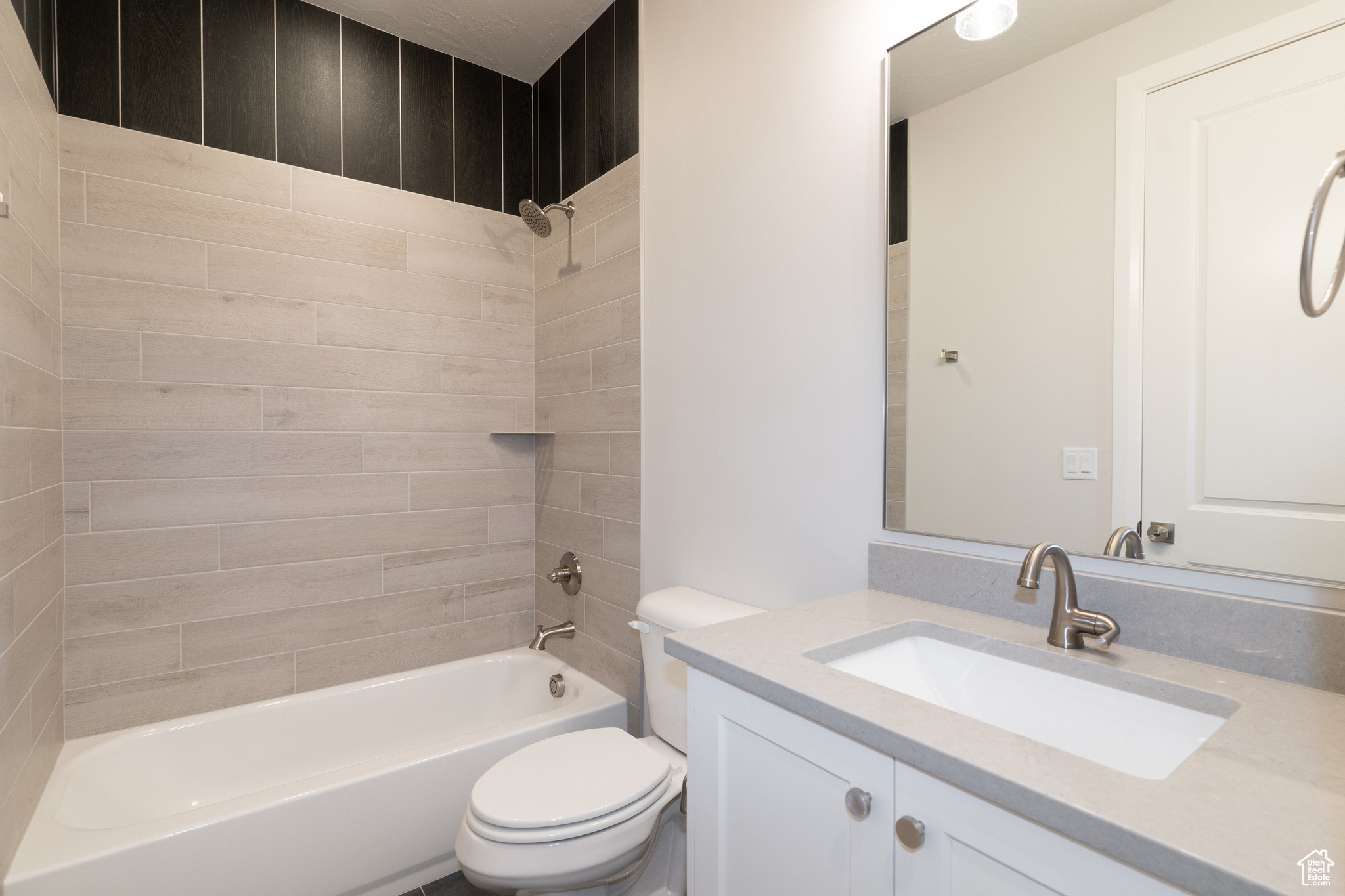 ATKINVILLE TOWNHOMES AT DESERT COLOR - Residential