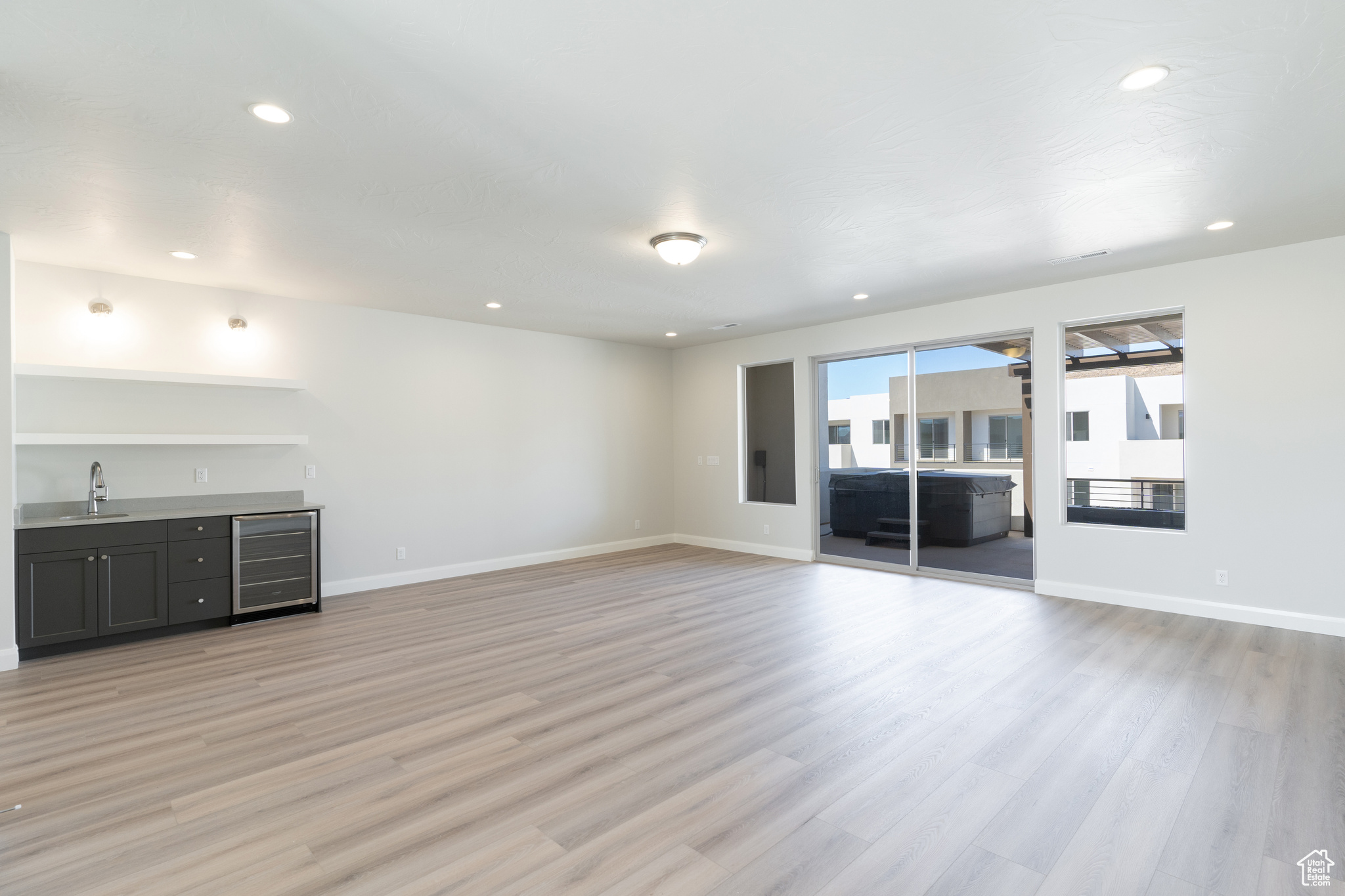 ATKINVILLE TOWNHOMES AT DESERT COLOR - Residential