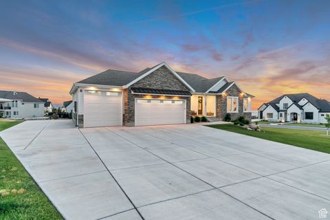Tiny photo for 325 S AUTUMN BLAZE CIR, Woodland Hills, UT 84653 (MLS # 2094793)