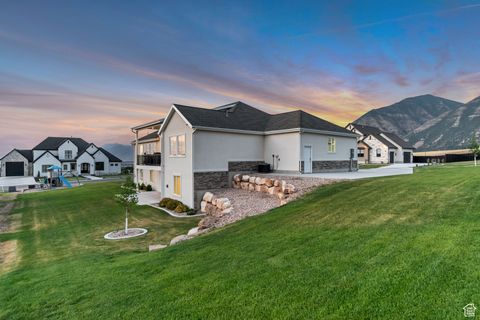 Tiny photo for 325 S AUTUMN BLAZE CIR, Woodland Hills, UT 84653 (MLS # 2094793)