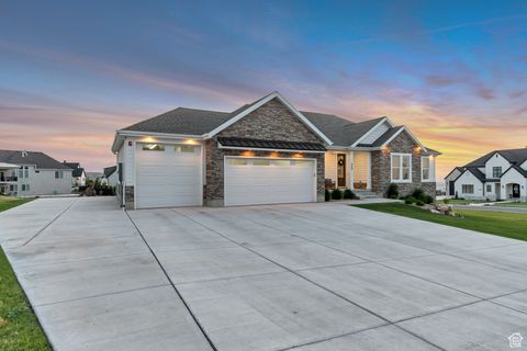 Tiny photo for 325 S AUTUMN BLAZE CIR, Woodland Hills, UT 84653 (MLS # 2094793)