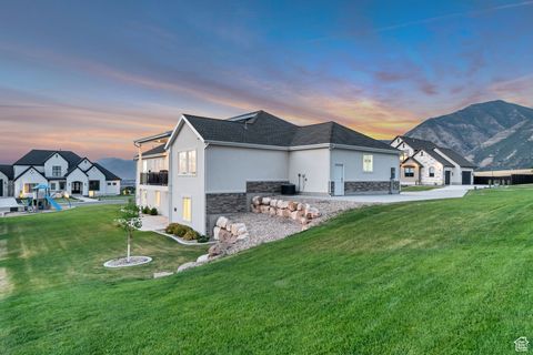 Tiny photo for 325 S AUTUMN BLAZE CIR, Woodland Hills, UT 84653 (MLS # 2094793)