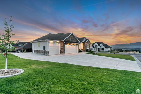 Tiny photo for 325 S AUTUMN BLAZE CIR, Woodland Hills, UT 84653 (MLS # 2094793)