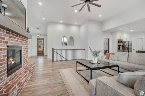 Tiny photo for 325 S AUTUMN BLAZE CIR, Woodland Hills, UT 84653 (MLS # 2094793)