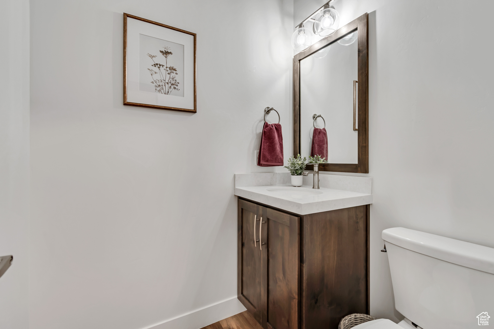 FOUR SEAS - Residential