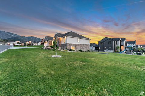 Tiny photo for 325 S AUTUMN BLAZE CIR, Woodland Hills, UT 84653 (MLS # 2094793)