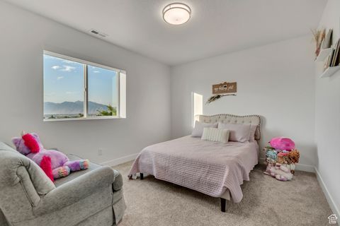 Tiny photo for 325 S AUTUMN BLAZE CIR, Woodland Hills, UT 84653 (MLS # 2094793)