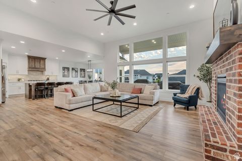 Tiny photo for 325 S AUTUMN BLAZE CIR, Woodland Hills, UT 84653 (MLS # 2094793)
